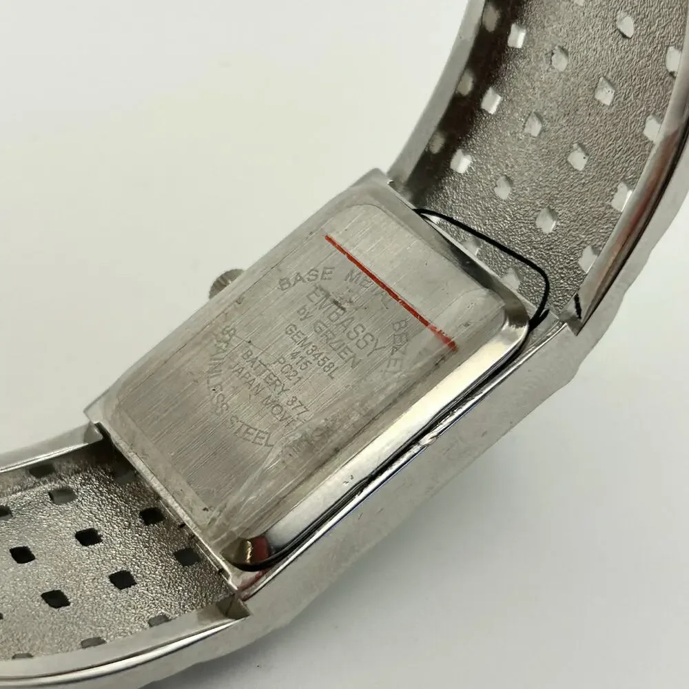 Embassy by Gruen Silver Tone Crystals Bangle Women’s Watch Working New Battery